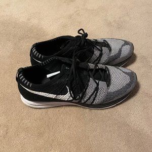 Nike "Flyknit Trainer 2018"